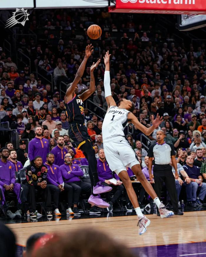 杜兰特连续三场比赛得分超过爆冷，皇家马德里挑战极限！的简单介绍